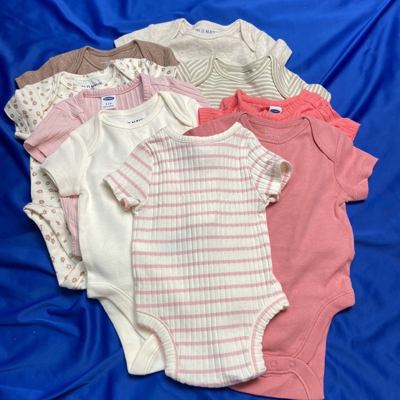 ***SOLD***Baby clothes bundle - Picture 8 of 10